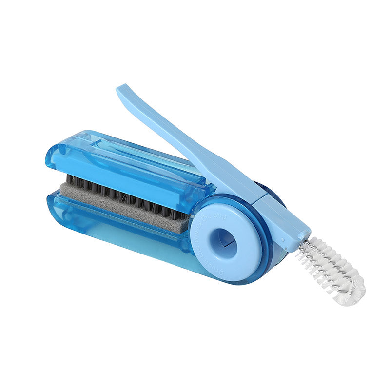 Cleaning brush for caps