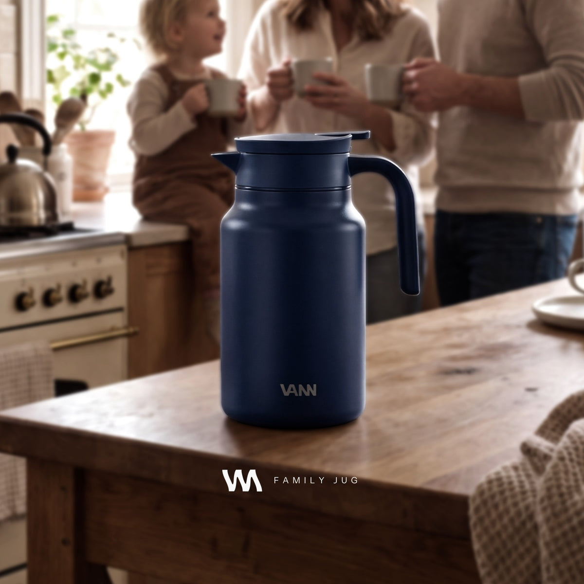VANN Family Jug thermoskan als koffiekan op de keukentafel